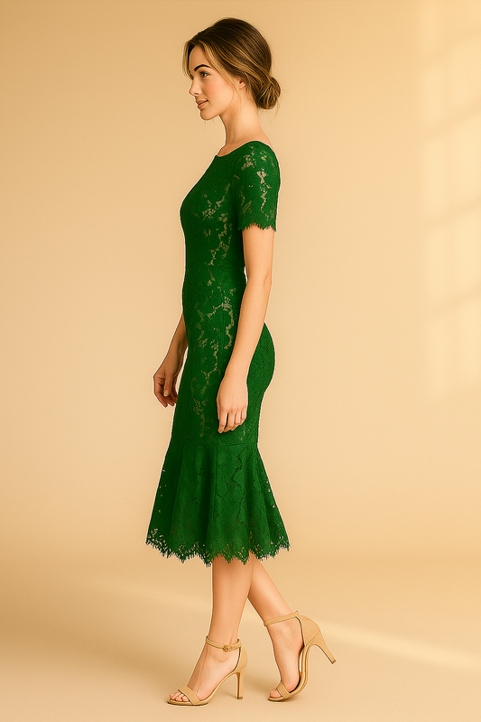 Szmaragdowozielona koronkowa sukienka midi z rybim ogonem u dołu 1